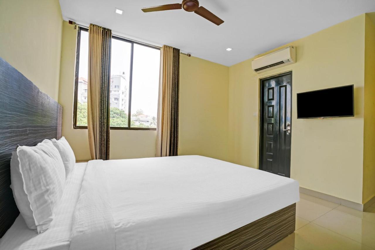 Capital O 87015 Hotel Al Salama Kochi מראה חיצוני תמונה