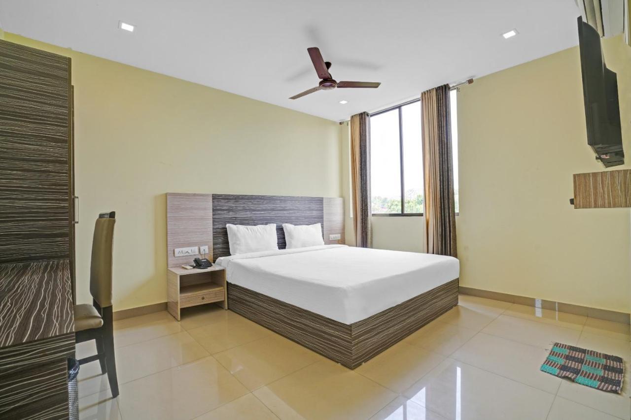 Capital O 87015 Hotel Al Salama Kochi מראה חיצוני תמונה