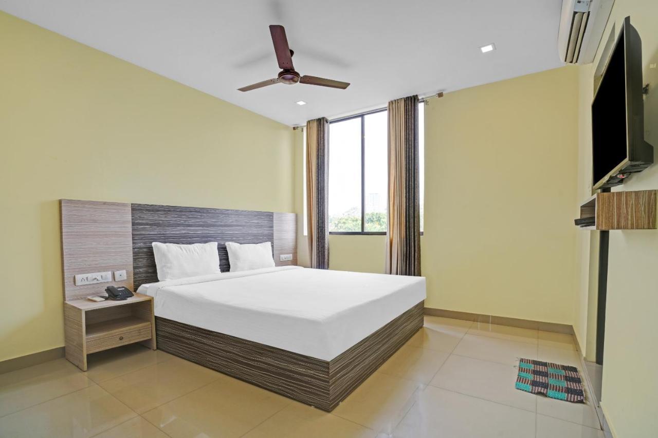 Capital O 87015 Hotel Al Salama Kochi מראה חיצוני תמונה